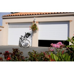 Porte de garage enroulable 77 avec moteur et hublots